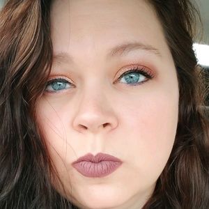 Meet your Posher, Colleen